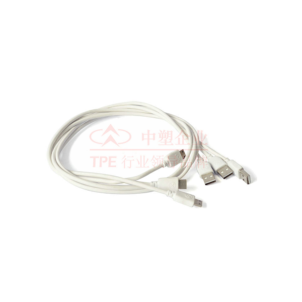 Comparación de las ventajas y desventajas de los materiales de cable de datos PVC y TPE, ¿cuál es más duradera?